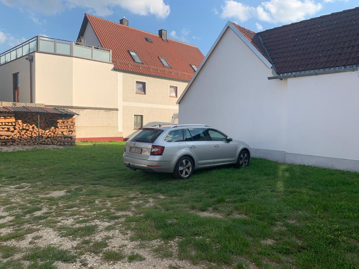 La Toskana Apartment Ihr Rueckzugsort Am Regen Zeitlarn Luaran gambar