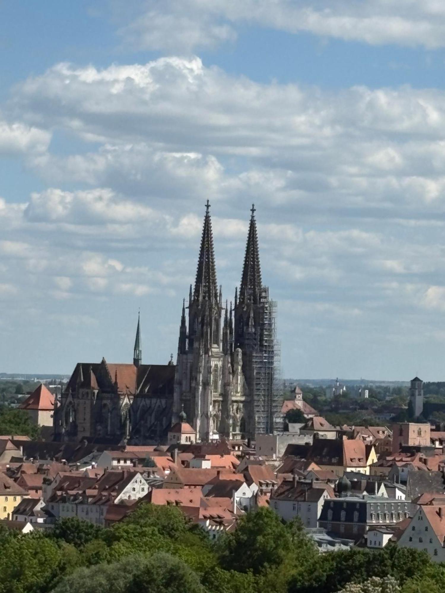 La Toskana Apartment Ihr Rueckzugsort Am Regen Zeitlarn Luaran gambar